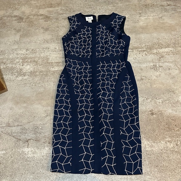 Cute dress - Picture 1 of 1